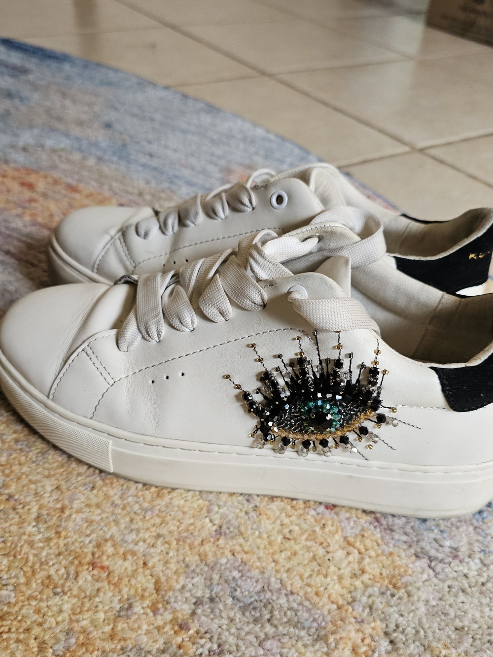 Kurt Geiger Embellished White Beaded Evil Eye London Sneakers Size Womens 9 - Picture 3 of 8